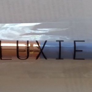 NWT 2 Two Luxe Make Up Facial Brushes SUPER SOFT